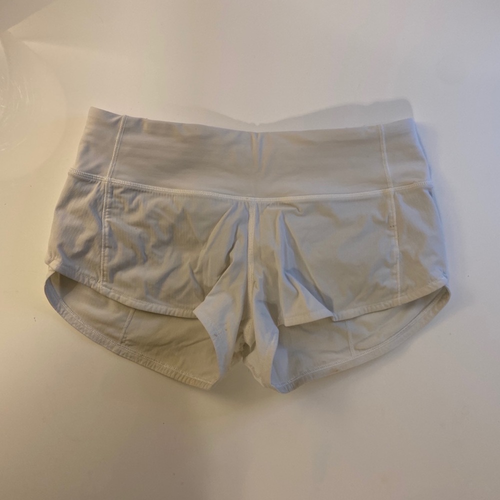 Lululemon white speed up short 2.5